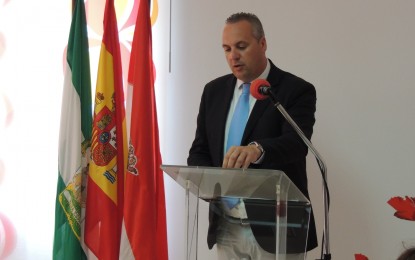 El alcalde de San Roque hace balance del tercer año de mandato municipal en el nuevo Centro “Villa Carmela”