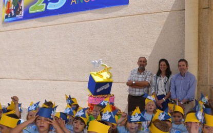 La alcaldesa participará mañana en la celebración de los 25 años del colegio Pablo Picasso