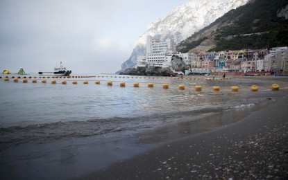 Costa marca la segunda fase del ambicioso plan de mejora de las playas en Gibraltar