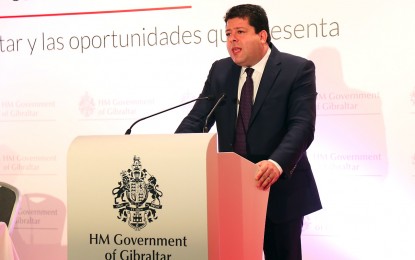 Picardo defiende el diálogo entre España y Gibraltar frente a «titulares agresivos»