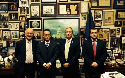 García se reúne con el Presidente del Grupo del Congreso estadounidense para el Reino Unido