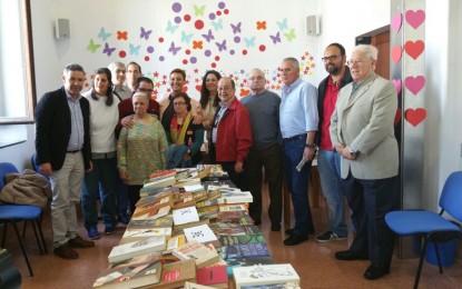 Libros solidarios en la segunda edición del mercadillo de la biblioteca municipal “José Riquelme”