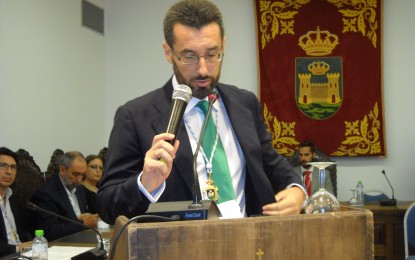El alcalde, Juan Franco, anuncia un incremento de las plazas de Policía Local y el aumento del personal de limpieza a finales de año