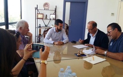 Firmado el convenio de colaboración entre Ayuntamiento y Cepsa por importe de 16.000 euros destinados a deportes, cultura y festejos