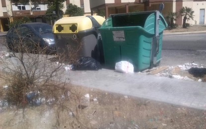 Vecinos de Los Junquillos se quejan de la falta de limpieza