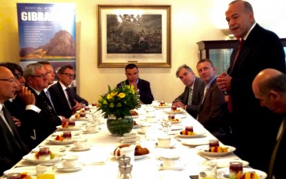 El Ministro Ísola se reúne en Londres con empresarios del sector de bunkering