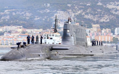 El submarino HMS Ambush vuelve a la base naval del Peñón