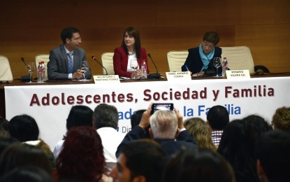 Doscientas personas completan el aforo de la Jornada de Diputación sobre Adolescentes, sociedad y familia