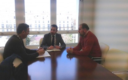 El delegado del Gobierno y el alcalde de Jimena analizan las inversiones de la ITI de Cádiz