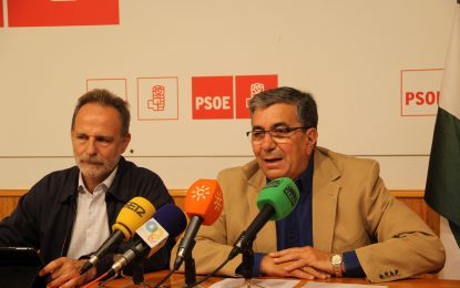“El conflicto de Correos, la inversión cero en el Campo de Gibraltar y el retraso del tren afectan a Algeciras y a toda la comarca por la inoperancia del PP”