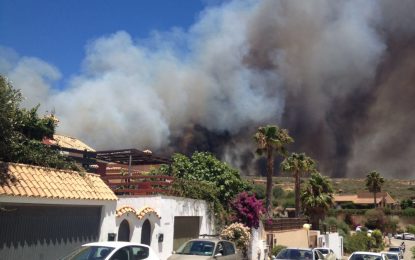 La Junta activa el nivel 1 del Plan de Emergencias por Incendios Forestales en Cádiz por un fuego en La Línea de la Concepción