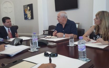 Picardo se reúne con los secretarios andaluces de CCOO y UGT