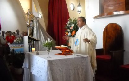 El Padre Luis José ofició la Misa en la Parroquia del Carmen