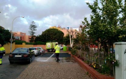 Limpieza intensiva en las plazas Greco, Padre Arnau y Begoña