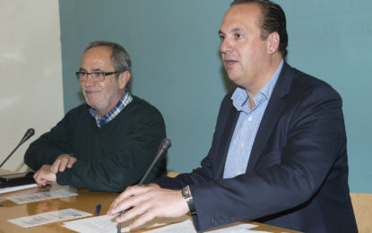 Ruiz Boix valora la aprobación de la ley andaluza de memoria histórica y confirma nuevas iniciativas de Diputación