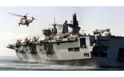 HMS Ocean recala en Gibraltar tras liderar la fuerza multinacional CTF 50 en el Golfo
