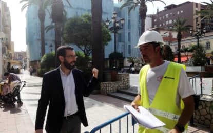 El alcalde visita personalmente a los propietarios de negocios afectados por las obras de la calle Doctor Villar y aledañas