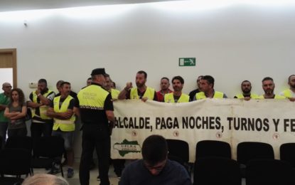 Franco expulsa de nuevo a los policías locales de un pleno en el que se congela el IBI