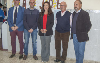 La Delegada Territorial de Educación visita el Instituto Antonio Machado