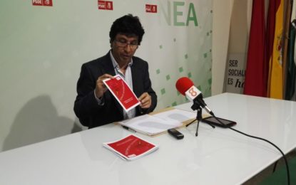 Miguel Tornay ha explicado las principales líneas de su candidatura a secretario general del PSOE de La Línea