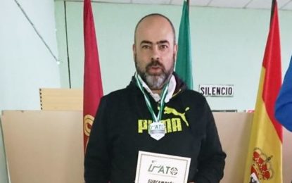 Helenio Lucas Fernández felicita al Club Linense de Tiro por sus resultados en el Campeonato de Andalucía