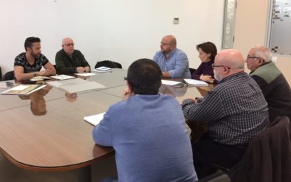 Valenzuela y coordinadores del nuevo PGOU mantienen las primeras reuniones con Aldepama, Protección Histórica Linense e Instituto de Estudios Campogibraltareños