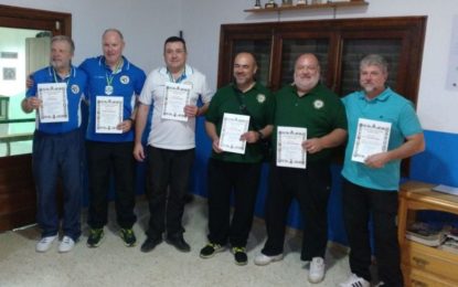 El Club Linense  de Tiro Olímpico recibe la felicitación del delegado municipal de Deportes