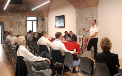 Aduanas y Gib Uni celebran el primer seminario sobre sistemas de comunidad portuaria e intercambio global de datos en Gibraltar
