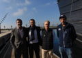 El alcalde visita la réplica de la Nao Victoria, atracada en el Puerto Alcaidesa Marítima (Con Galería de fotos)
