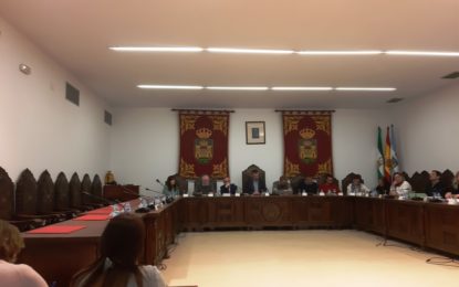 El alcalde califica de inaudito y preocupante la ausencia de todos los concejales del PSOE