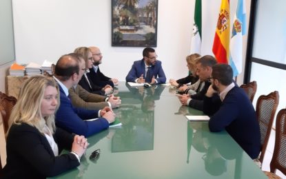 La delegada del Gobierno de la Junta en Cádiz traslada al alcalde el compromiso del ejecutivo andaluz para resolver los problemas de la ciudad