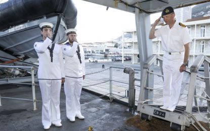 El Comandante en Jefe de la Flota realiza su primera visita a Gibraltar