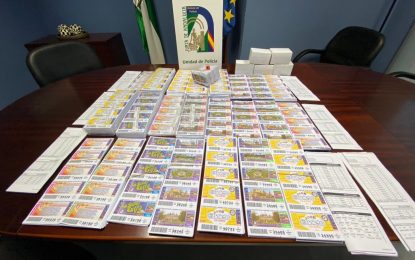 La Unidad de Policía Adscrita interviene más de 50.000 boletos de lotería ilegal en Málaga y Cádiz por valor de 83.000 euros