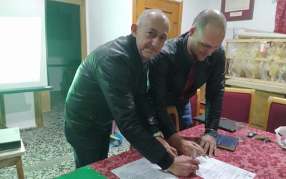 Salmalandia firma un acuerdo de colaboración con la Hermandad de la Esperanza de La Línea