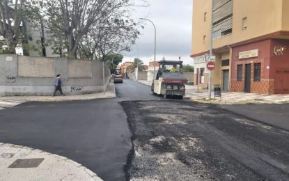 Finalizado el asfaltado de la calle Almendro y las mejoras en canalizaciones del Pasaje María Guerrero