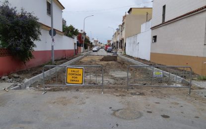 Hoy se han iniciado los trabajos de asfaltado en la zona de Huerta Lucas incluidos en el V Plan