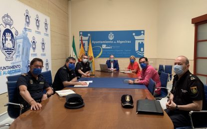 La subdelegada participa en la reunión de seguridad de Algeciras de cara a la PevAU
