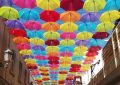 La calle Cadalso se cubrirá de paraguas por tercer año consecutivo
