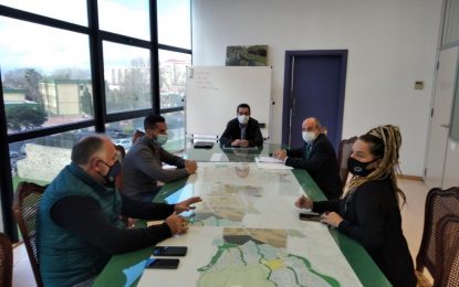 Primera toma de contacto entre el alcalde y el nuevo director gerente del Consorcio de Transportes del Campo de Gibraltar