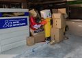 Limpieza  recuerda a los comerciantes de Isabel la Católica  la prohibición de depositar grandes volúmenes de cartón  en  los contenedores de reciclaje