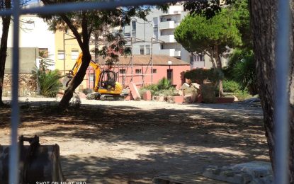 Iniciados los trabajos previos de movimientos de tierras para la obra de rehabilitación integral de los jardines Saccone