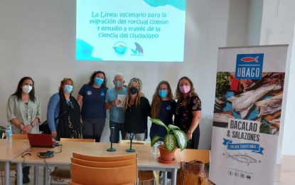 El Centro de Participación Activa de La Atunara ha sido escenario de una ponencia sobre la migración del rorcual común en las costas linenses