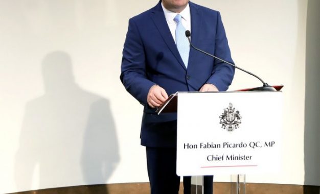 Fabián Picardo, Ministro Principal de Gibraltar, positivo en Covid-19 tras un contacto con un familiar contagiado