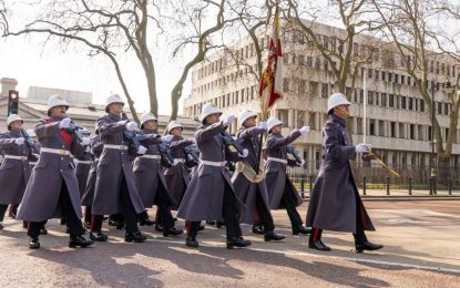 El Real Regimiento de Gibraltar actúa de nuevo como Regimiento de Guardia de la Reina en Londres