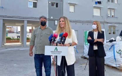 La Junta de Andalucía invierte en La Línea dos millones de euros para rehabilitar once comunidades de propietarios con el agradecimiento del PP linense