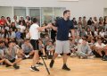 Baloncesto: los alumnos de Bayside y Westside encantados con la visita de Carlos Cabezas