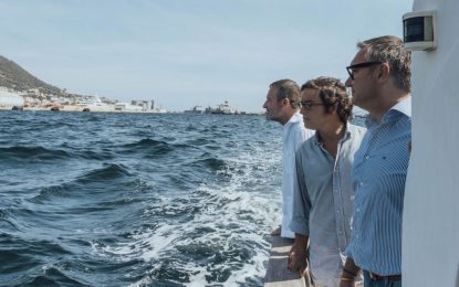 Gavira: «Los pescadores linenses no pueden faenar porque España ha cedido al chantaje de Gibraltar»