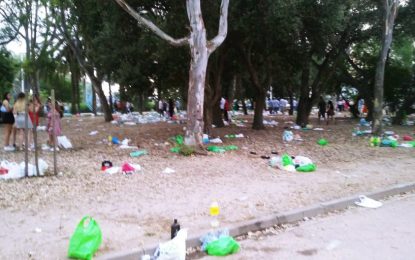 Unidas Podemos La Línea acusa al Ayuntamiento de ser responsable por los graves daños causados al Parque Princesa Sofía durante la Feria de La Línea y vuelven a exigir el cierre perimetral del parque como única solución