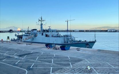 Escala rutinaria del cazaminas HMS Penzance en Gibraltar