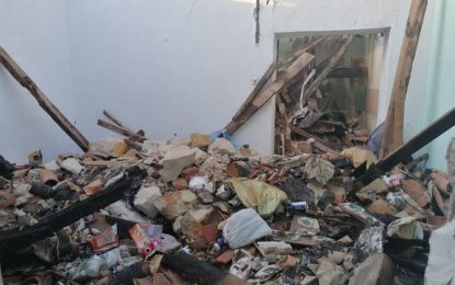 La Asociación Vecinal de San Pedro reclama una intervención urgente del Ayuntamiento de La Línea en la casa medio derruida en calle Quevedo